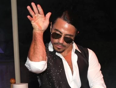 O Salt Bae άφησε το αλάτι και έπιασε το τανγκό (φωτο-βίντεο)